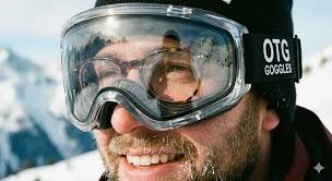 Can You Wear Glasses Under Ski Goggles?